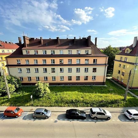 Sunny Apartment In Silesia เชลาดช์ ภายนอก รูปภาพ