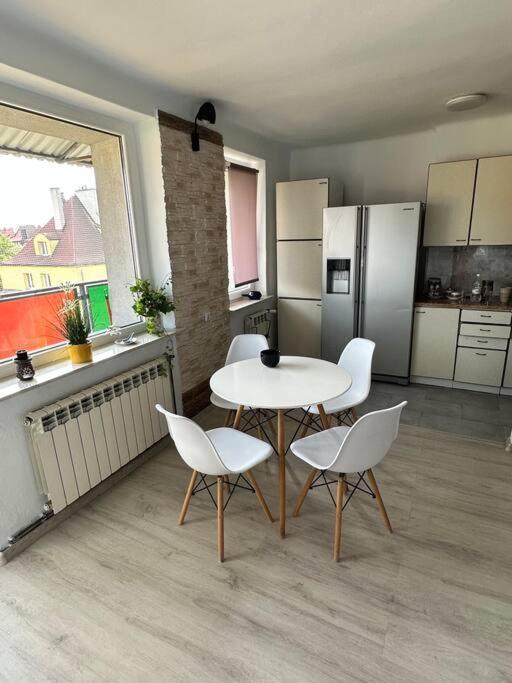 Sunny Apartment In Silesia เชลาดช์ ภายนอก รูปภาพ